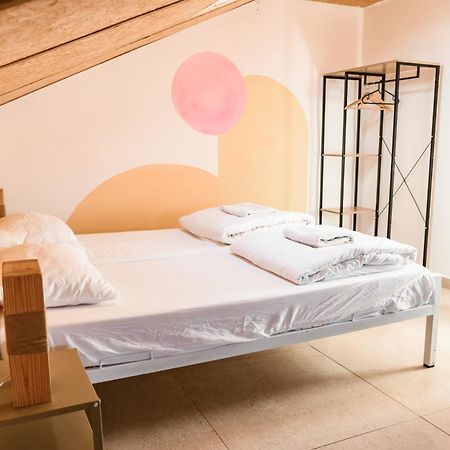 The White Hill Guesthouse Йерохам Екстериор снимка