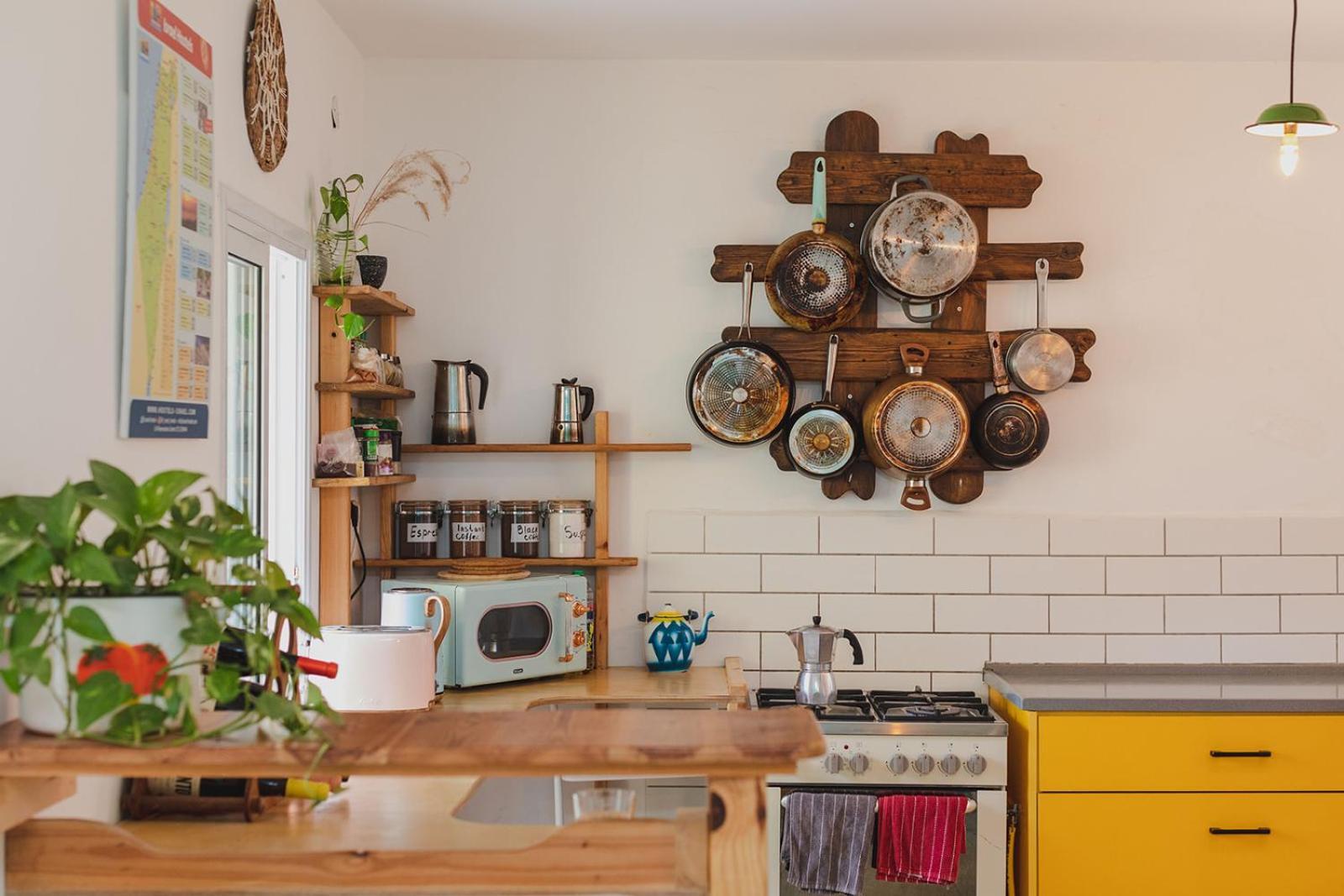 The White Hill Guesthouse Йерохам Екстериор снимка